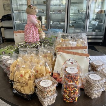 FRED 06825 - a table full of food items - Delis Near Me - Fairfield, Connecticut