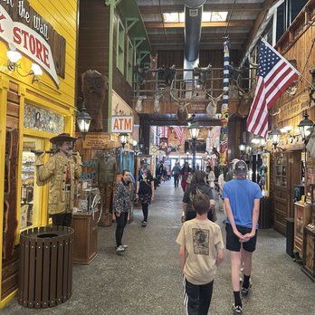 Wall Drug Store - Drugstores Near Me - Wall, South Dakota Wall Drug Store - Drugstores Near Me - Wall, South Dakota