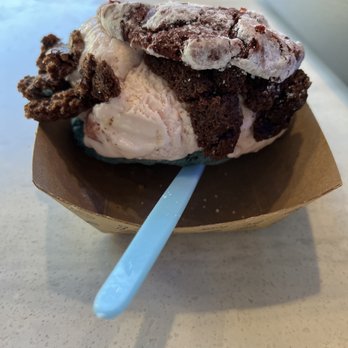 The Baked Bear - Custom Ice Cream Sandwich - Desserts Near Me - Nashville, Tennessee The Baked Bear - Custom Ice Cream Sandwich - Desserts Near Me - Nashville, Tennessee