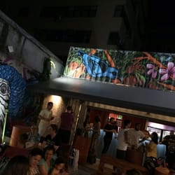 Galeria 540 - Noite quente , pede uma cerveja ao ar livre ...