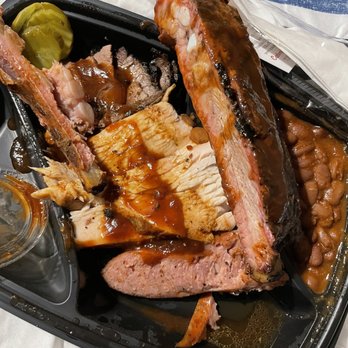 Gabby's BBQ - a tray of meat and beans - Barbeque Near Me - Houston, Texas