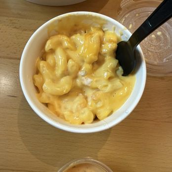 The Red Chickz - Mac N Cheese - Chicken Shop Near Me - Culver City, California The Red Chickz - Mac N Cheese - Chicken Shop Near Me - Culver City, California
