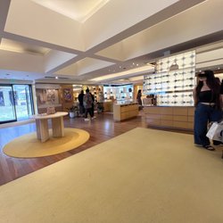 Louis Vuitton Maui Lahaina Whalers Village - 10/15/26 FYI. Interior.