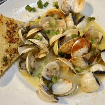 Merchant & Main Grill & Bar - Steamed clams - Bars Near Me - Vacaville, California Merchant & Main Grill & Bar - Steamed clams - Bars Near Me - Vacaville, California