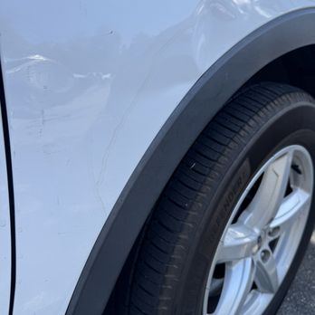 JL Dent Removal - This is a slight fender bender - Mobile Dent Repair Near Me