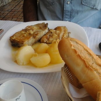 Restaurante Avenida - Bacalhau con ajitos - Portuguese Near Me - Cascais, 11