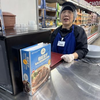 Costco - Employee Anna - Wholesale Stores Near Me - Melville, New York