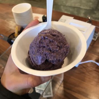 The Parlour - Blueberry pie - Ice Cream & Frozen Yogurt Near Me - Durham, North Carolina The Parlour - Blueberry pie - Ice Cream & Frozen Yogurt Near Me - Durham, North Carolina
