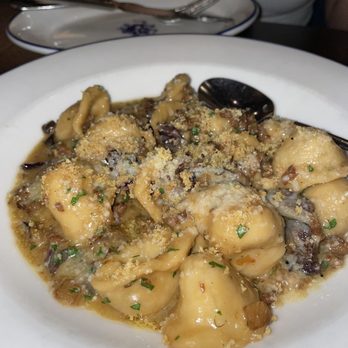 Bar Mezzana - Orchiette - Italian Near Me - Boston, Massachusetts Bar Mezzana - Orchiette - Italian Near Me - Boston, Massachusetts