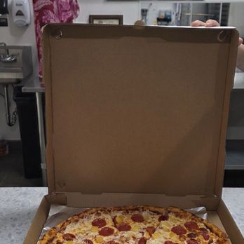 Slice of Waikiki - Wish they would go to the old ways - Pizza Near Me - Honolulu, Hawaii Slice of Waikiki - Wish they would go to the old ways - Pizza Near Me - Honolulu, Hawaii
