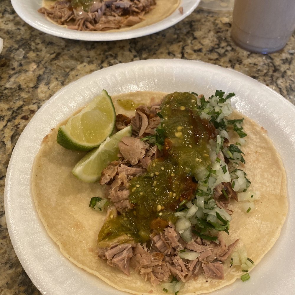 Carnitas El Rey - Two carnitas tacos with both salsas. - Tacos Near Me - Oxnard, California Carnitas El Rey - Two carnitas tacos with both salsas. - Tacos Near Me - Oxnard, California