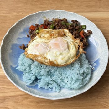 Mee Dee Thai Kitchen - Krapow Wagyu Beef w Fried Egg - Thai Near Me - Los Angeles, California