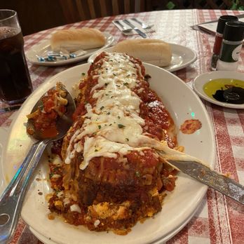 Buca di Beppo Italian Restaurant - Huge lasagna - Italian Near Me - Claremont, California Buca di Beppo Italian Restaurant - Huge lasagna - Italian Near Me - Claremont, California