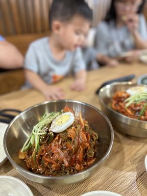 MDK Noodles (Myung Dong Kyoja) / Ramen Alley by null