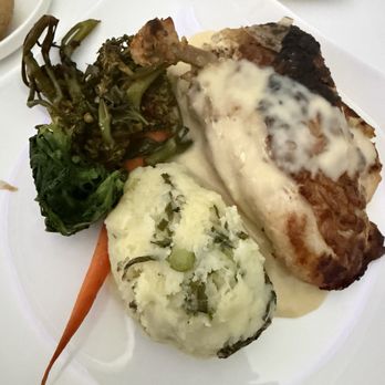Aer Lingus - Chicken Supreme - Airlines Near Me - Dublin, D