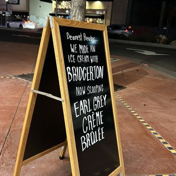 Jeni's Splendid Ice Creams - Sign outside - Ice Cream & Frozen Yogurt Near Me - San Diego, California Jeni's Splendid Ice Creams - Sign outside - Ice Cream & Frozen Yogurt Near Me - San Diego, California