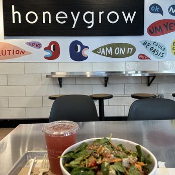 honeygrow - CYO Salad Beverage Bundle and custom mural on wall - Salad Near Me - Philadelphia, Pennsylvania
