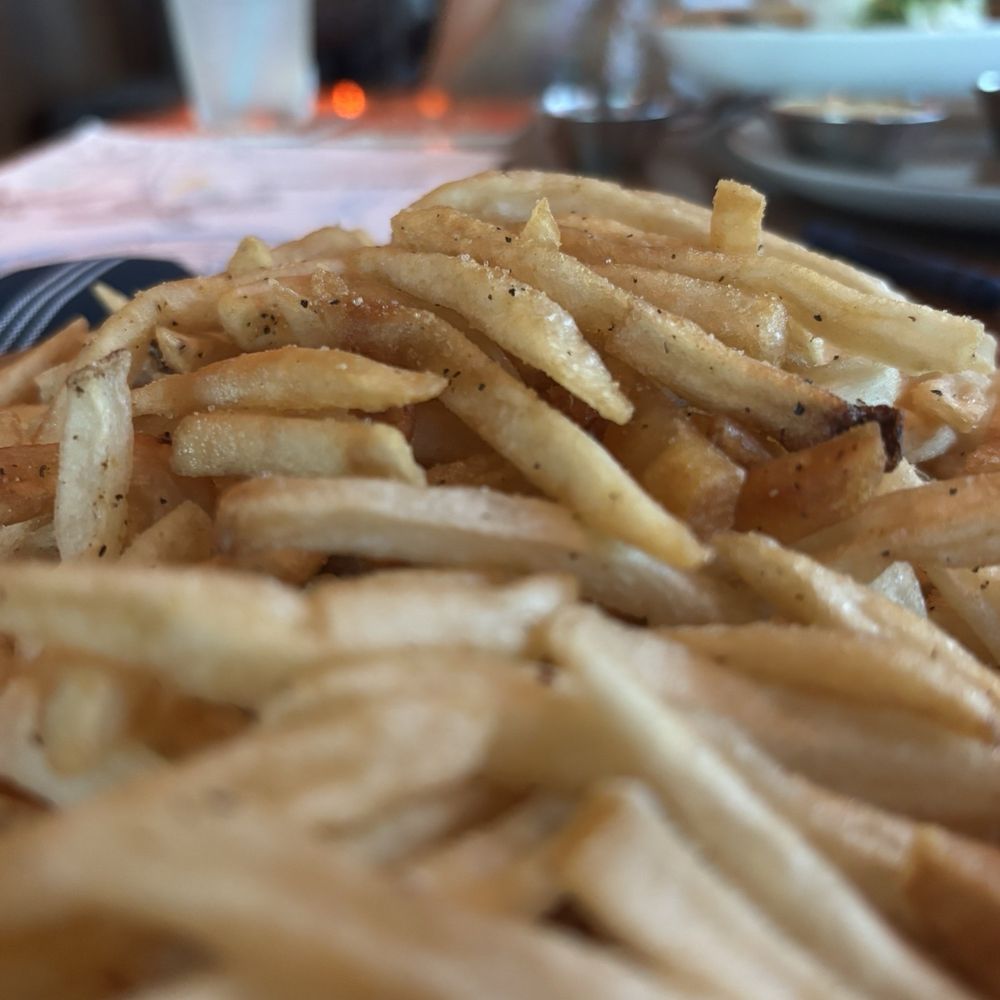 Beach House - Delicious fries - Bars Near Me - Pompano Beach, Florida Beach House - Delicious fries - Bars Near Me - Pompano Beach, Florida