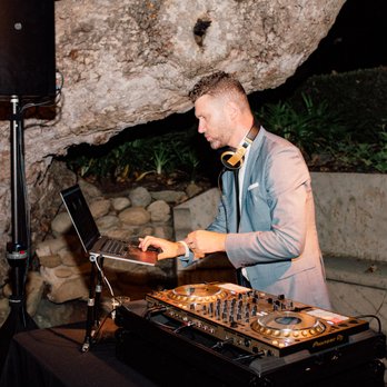 Who's That DJ? - DJs Near Me