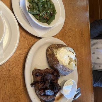 Texas Roadhouse - 6oz steak with baked potato and green beans - Steakhouses Near Me - Jacksonville, Florida Texas Roadhouse - 6oz steak with baked potato and green beans - Steakhouses Near Me - Jacksonville, Florida
