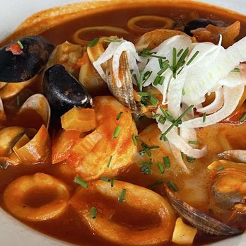 The Spinnaker - Spinnaker bouillabaisse - Breakfast & Brunch Near Me - Sausalito, California
