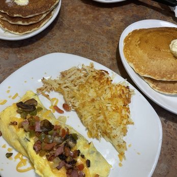 Perkins American Food - Everything omelette, chicken fried steak - American Near Me - Winter Park, Florida Perkins American Food - Everything omelette, chicken fried steak - American Near Me - Winter Park, Florida