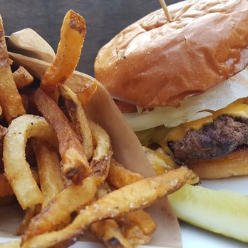 Citizen Burger Bar - Burgers Near Me - Charlottesville, Virginia