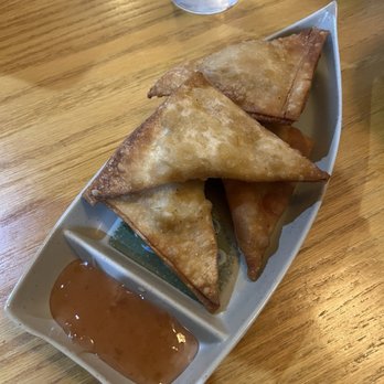 Sumo Japanese Steak House - Crab Rangoons // ig: @sandyeatslocal - Japanese Near Me - Edmond, Oklahoma