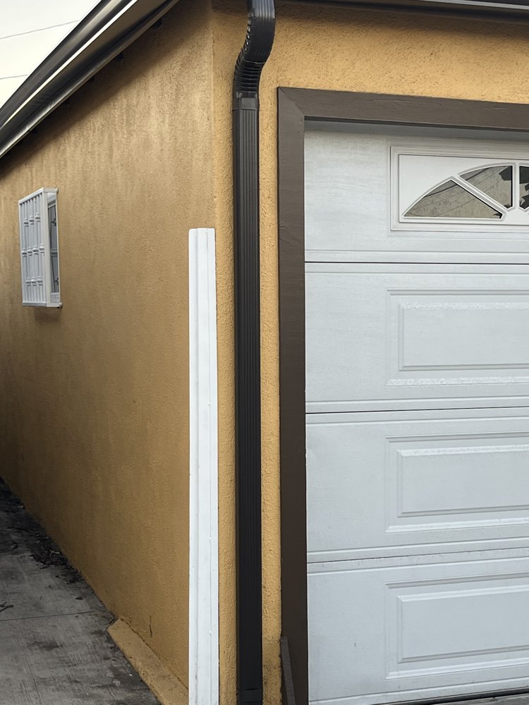 Slide of Vibe Roofing