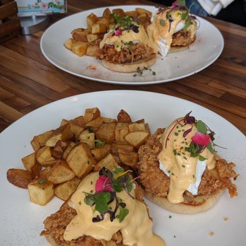 Lapisara Eatery - Fried chicken eggs Benedict $17 (+ 15% tip) - 2 poached eggs, hollandaise and English muffin - Breakfast & Brunch Near Me - San Francisco, California Lapisara Eatery - Fried chicken eggs Benedict $17 (+ 15% tip) - 2 poached eggs, hollandaise and English muffin - Breakfast & Brunch Near Me - San Francisco, California