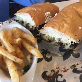 Bienvenue - Hot sausage poboy, dressed - Seafood Near Me - Harahan, Louisiana