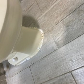 Quality Inn Fort Campbell - This was the toilet with what looks like mold. - Hotels Near Me - Oak Grove, Kentucky Quality Inn Fort Campbell - This was the toilet with what looks like mold. - Hotels Near Me - Oak Grove, Kentucky