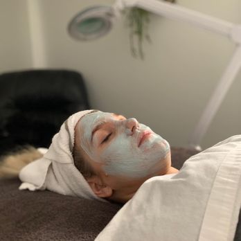 Fingers Faces & Feet - Relaxing facial mask - Day Spas Near Me - Moncton, New Brunswick Fingers Faces & Feet - Relaxing facial mask - Day Spas Near Me - Moncton, New Brunswick