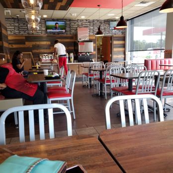 Arbys - Sandwiches Near Me - Satsuma, Alabama