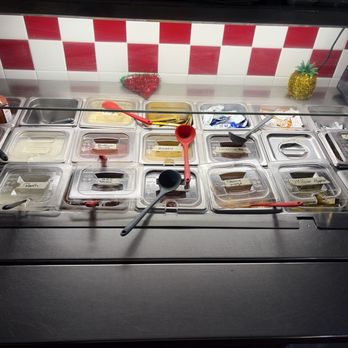 Juicy Burger - Sauce bar - Burgers Near Me - Bakersfield, California Juicy Burger - Sauce bar - Burgers Near Me - Bakersfield, California