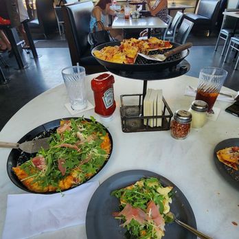 Silver Beach Pizza - Rooftop 21+ dining - Pizza Near Me - Saint Joseph, Michigan