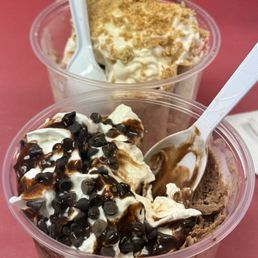 First time trying this type of ice cream being rolled ! Absolutely tasty would highly recommend for a quick dessert First time trying this type of ice cream being rolled ! Absolutely tasty would highly recommend for a quick dessert