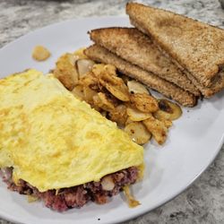 Mitchell's Restaurant - Hash Omelet