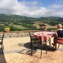 Agriturismo Lapone - Meals can be served on the terrace with a gorgeous view!