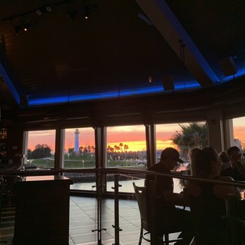 Queensview Steakhouse - View during dinner (highly recommend for special date!!) - Steakhouses Near Me - Long Beach, California Queensview Steakhouse - View during dinner (highly recommend for special date!!) - Steakhouses Near Me - Long Beach, California