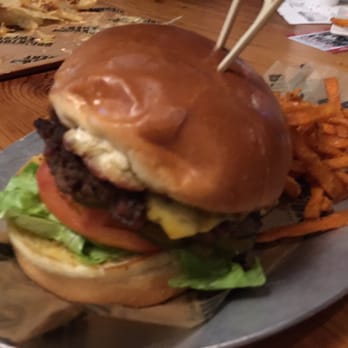 Bricktown Brewery - Truck burger - American Near Me - Fort Smith, Arkansas