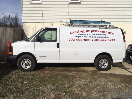 Lasting Improvements Logo