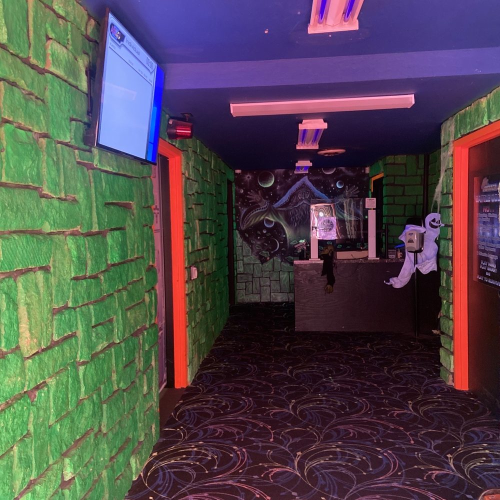 Laser tag/maze Laser tag/maze