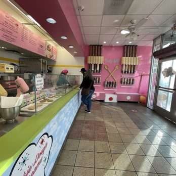 Cookie Dough Dreams - Desserts Near Me - Burbank, California Cookie Dough Dreams - Desserts Near Me - Burbank, California