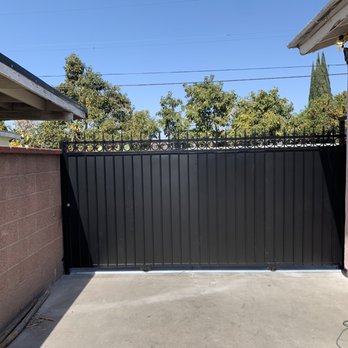 Ramos Iron works - 6 feet custom metal security fence Wow. - Fences & Gates Near Me Ramos Iron works - 6 feet custom metal security fence Wow. - Fences & Gates Near Me