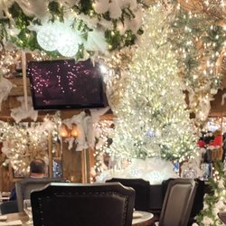 The Cabin - Dining room