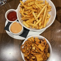 The Victor Tavern - Edmonds - S&P Salt and Pepper Fries & Vic's Snack Mix - HH