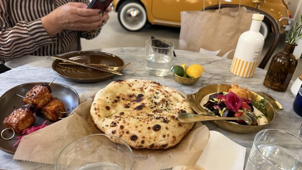 Motek Flatiron by null