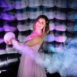 ANASTASIA ATLANTA BUBBLE SHOW - Enchanting figgy bubble magic - a whimsical blend of science and wonder.