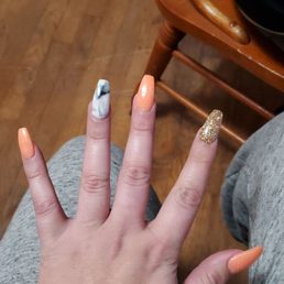 Hannah is the best! My go to place from here on out. Did exactly what I wanted and took her time. Highly reccomend.